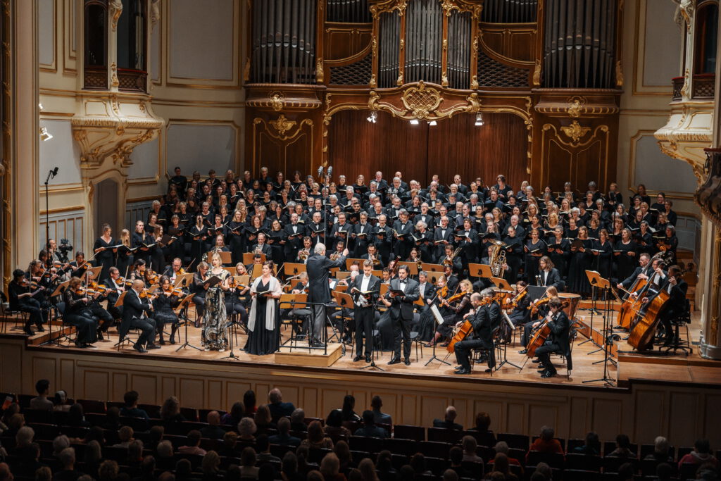 Elias Jubil�umskonzert 40 Jahre Symphonischer Chor HH